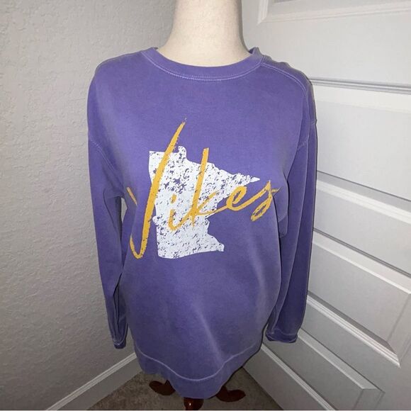 Comfort Colors Vikes Graphic Print Long Sleeve Oversized Sweatshirt - Picture 7 of 7